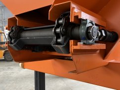 Пескоразбрасыватель 7 и 9 кубов